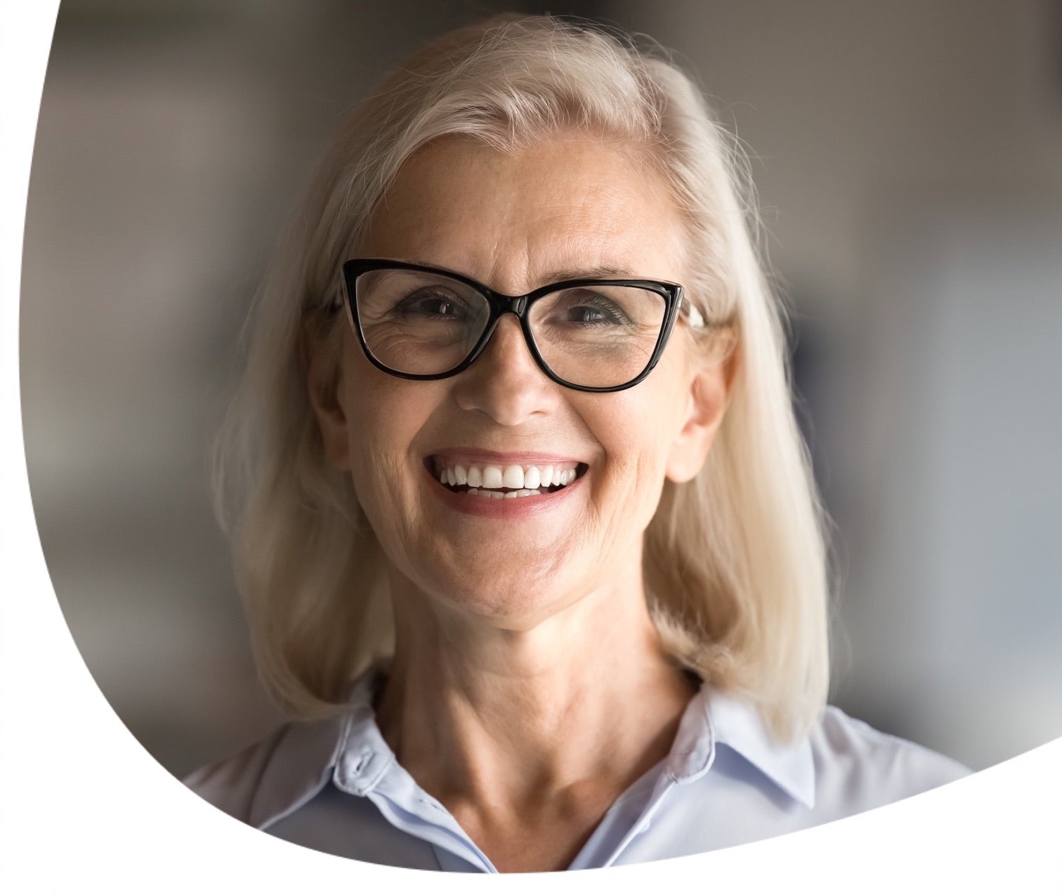 Fogínygyulladás: okok és következmények. Így előzd meg az ínybetegséget!